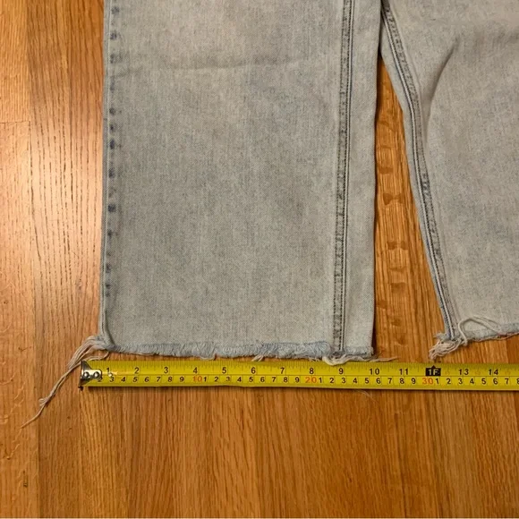 Cello Size 5 Wide Leg High Waisted Cropped Jeans Light Wash - Picture 3 of 6